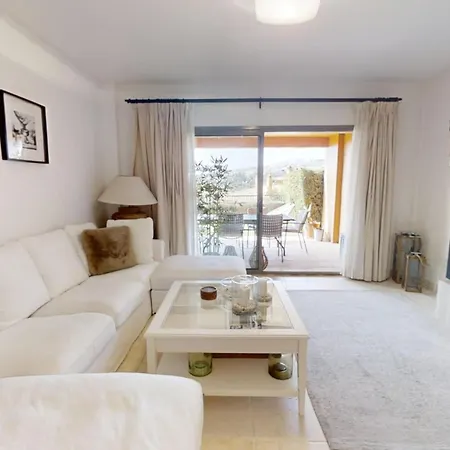 דירה Luxury Ground Floor With Facilities